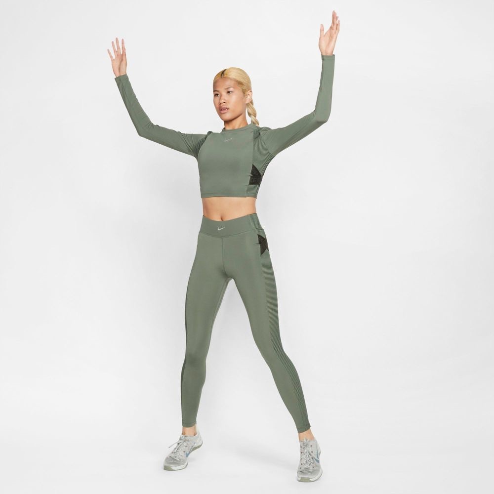 Women's Top Nike Pro AeroAdapt